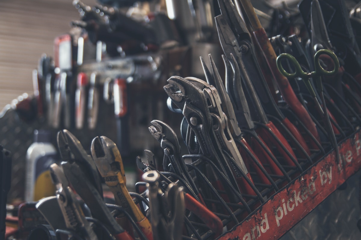 Tools and hardware products